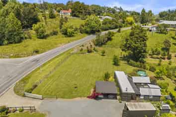 3212 Paparoa-Oakleigh Road, Paparoa