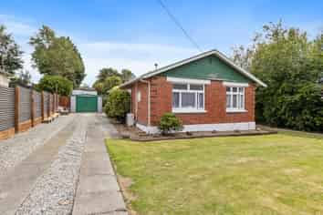 81 Luxmoore Road, Marchwiel