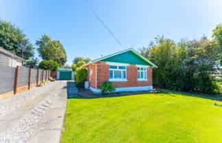 81 Luxmoore Road, Marchwiel