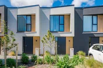 26/10 Trieste Way, Paraparaumu