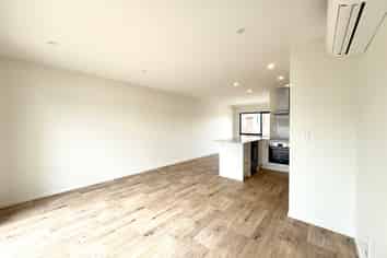 22C Royton Avenue, Mangere East