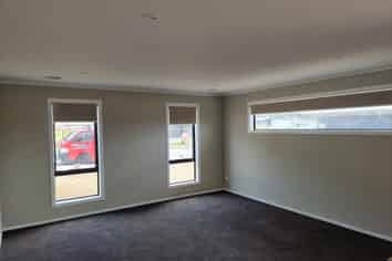 74 Hokioi Drive, Porirua