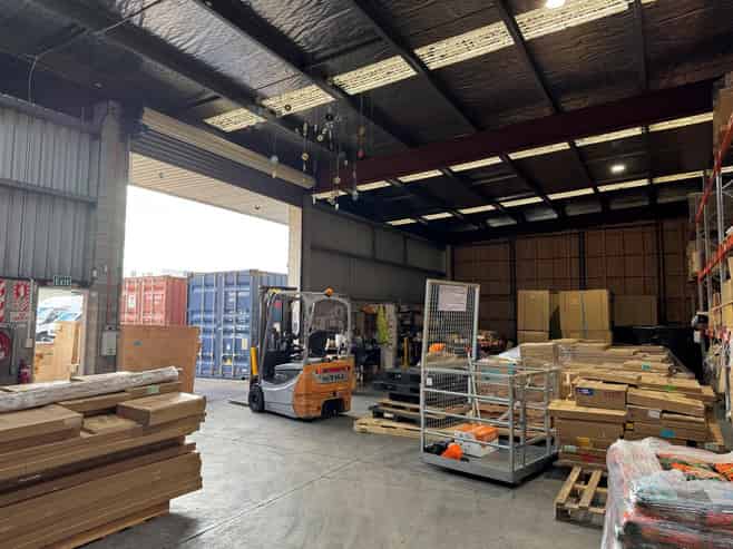 CBRE | Airport Industrial with Drive Around Access