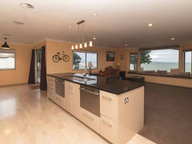 1/21 The Esplanade, Eastern Beach