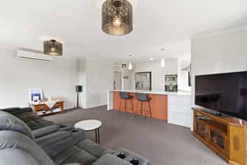 8 Sunrise Place, Te Aroha