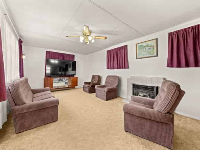 67 Brandon St, Featherston