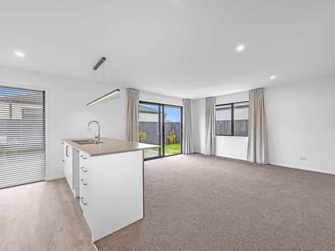 8a Appaloosa Way, Rolleston