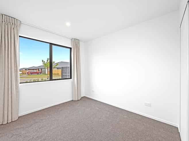 8b Appaloosa Way, Rolleston