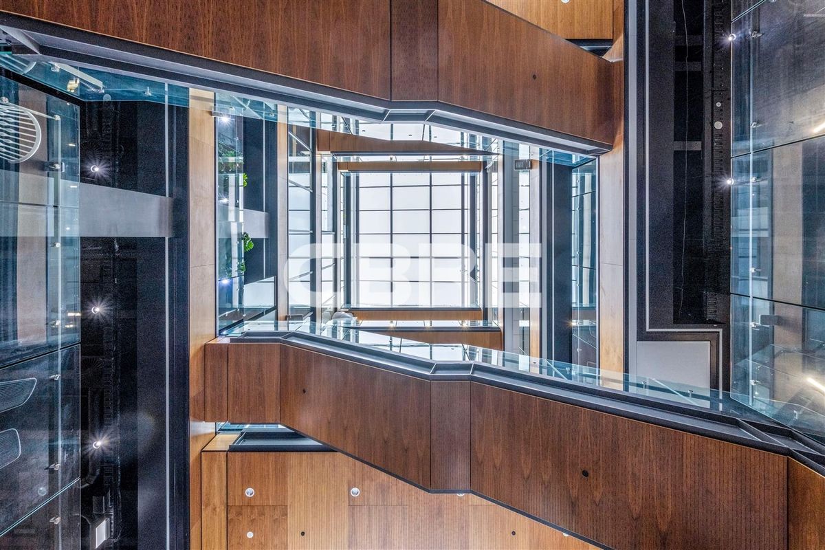 CBRE - Fitted Premier Office in Victoria Quarter - Widok 2