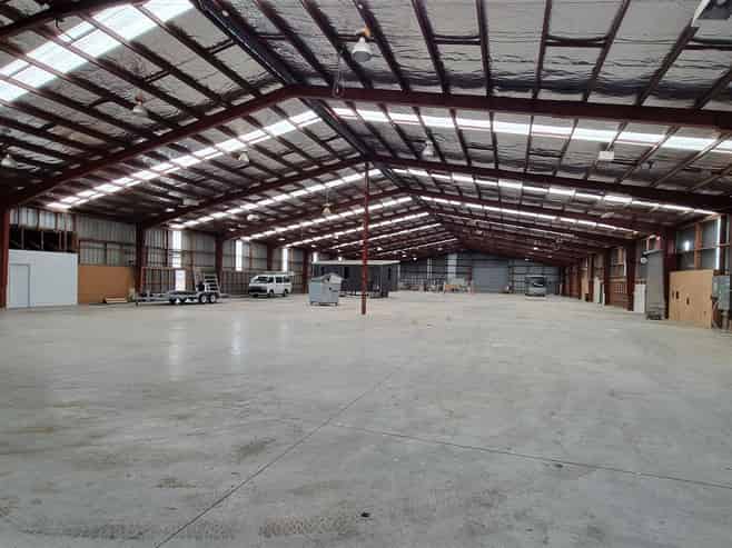 CBRE | Premium Industrial Opportunity in Airport Oaks