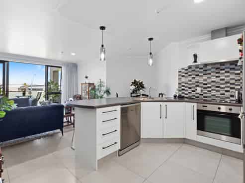 17/281 Maunganui Road (The Paramount), Mount Maunganui