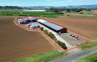 PRIME RURAL HUB WITH YARD
