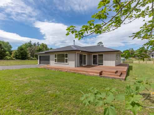 300 White Road, Waipawa