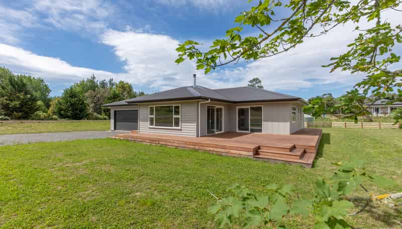 300 White Road, Otane