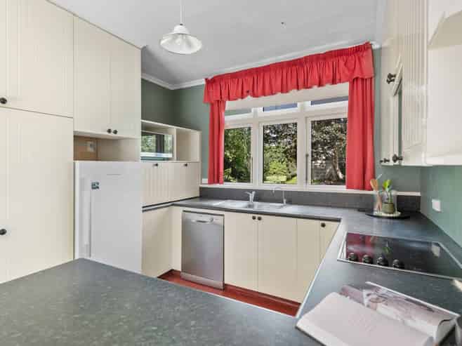 284 Estate Road, Clinton