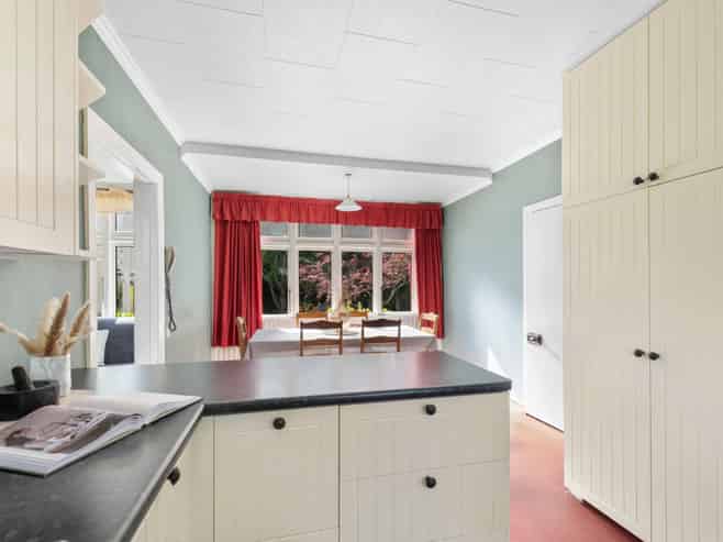 284 Estate Road, Clinton