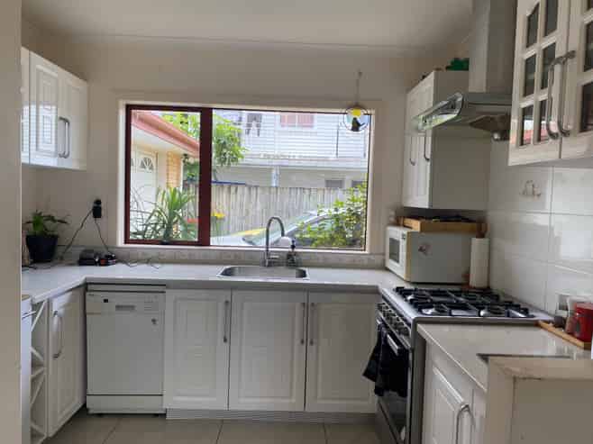 15 Kakanui Avenue, Hillcrest