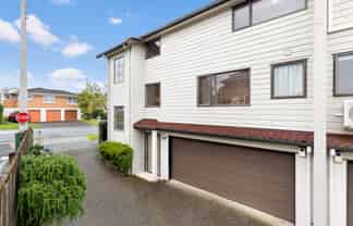 27 Campbell Road, Royal Oak