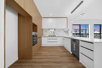 28 Korowhiti Road, Clarks Beach