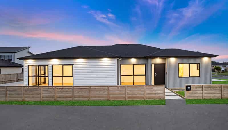 28 Korowhiti Road, Clarks Beach