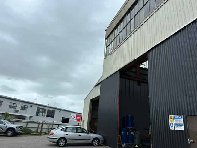  12m Stud Workshop in Strategic Location