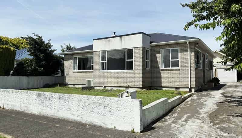 15 Clifford Street, Hawera