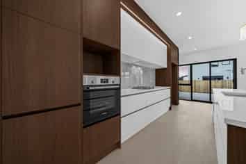 30 Korowhiti Road, Clarks Beach