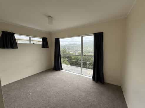 2/258 Cockayne Road, Ngaio