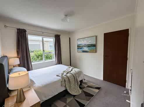 2/258 Cockayne Road, Ngaio