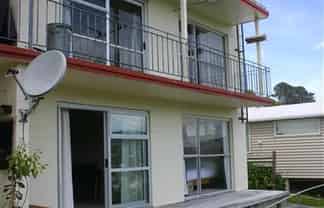 2/258 Cockayne Road, Ngaio