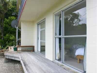 2/258 Cockayne Road, Ngaio