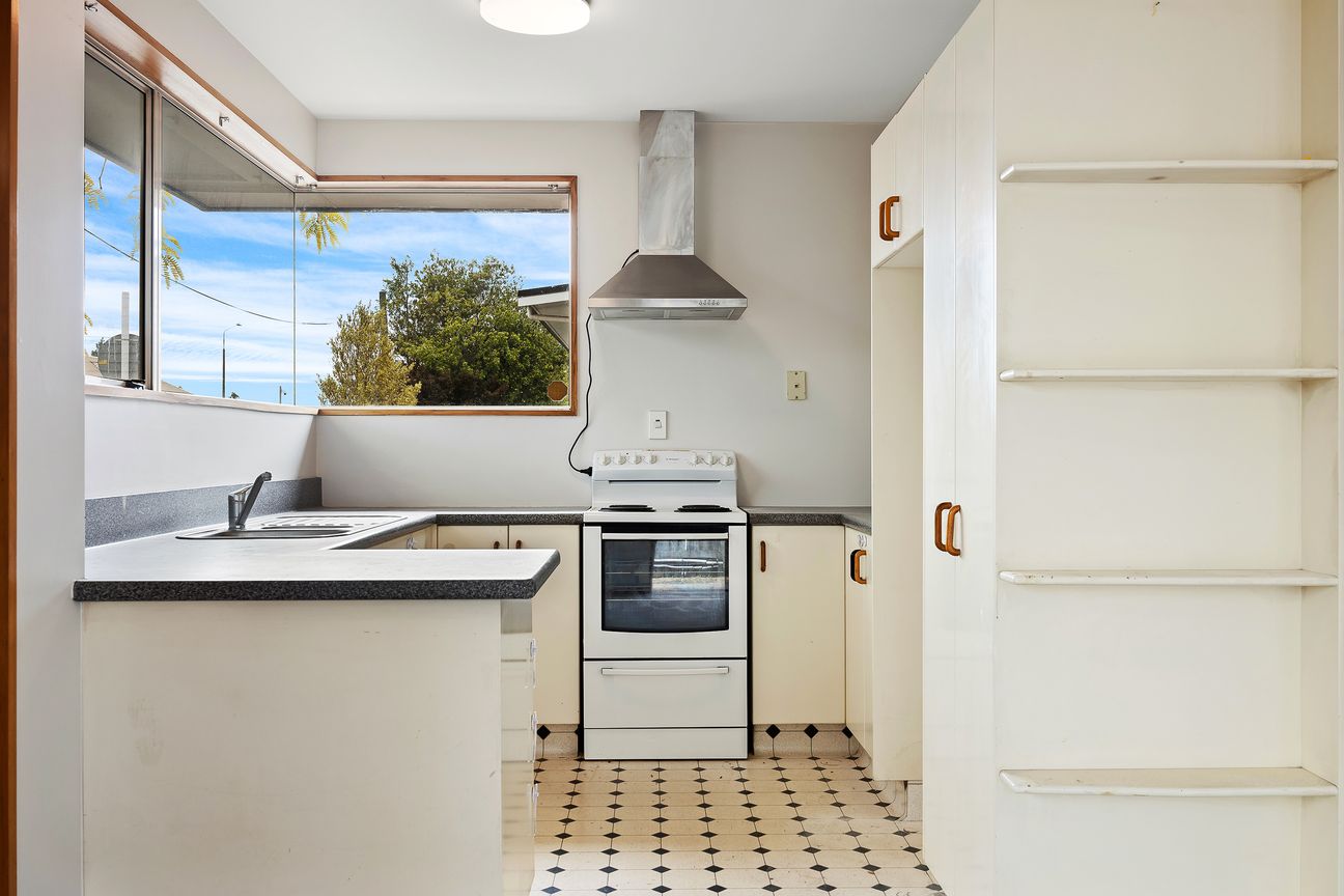 $550K Freehold 2 Bedroom Unit in Best School Zone - Aanzicht 5