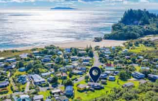 100 Kon Tiki Road, Whiritoa