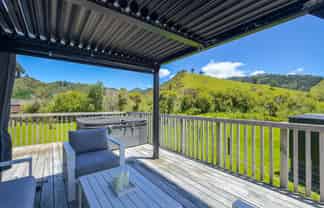 100 Kon Tiki Road, Whiritoa