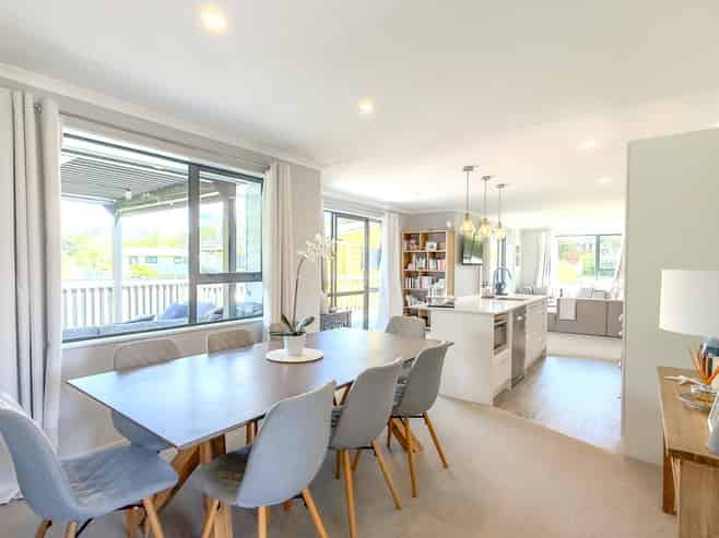 100 Kon Tiki Road, Whiritoa