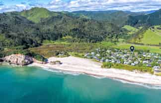 100 Kon Tiki Road, Whiritoa