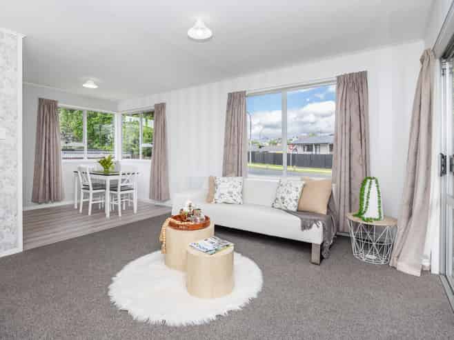 35 Karen Crescent, Dinsdale