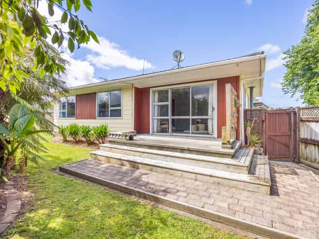 35 Karen Crescent, Dinsdale