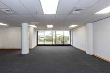 OFFICE IN THE HEART OF MANUKAU

