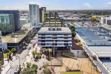 OFFICE IN THE HEART OF MANUKAU
