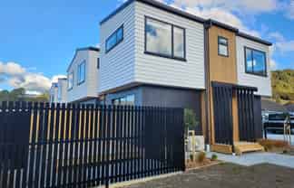 1/11 Lees Grove, Wainuiomata