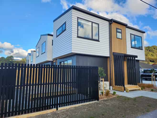 1/11 Lees Grove, Wainuiomata