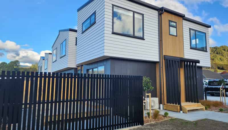 1/11 Lees Grove, Wainuiomata