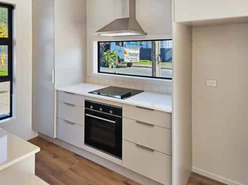 1/11 Lees Grove, Wainuiomata