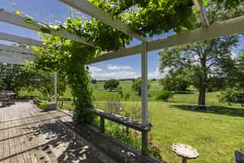 223 Farm Road, Waipukurau