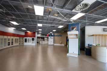 Large Modern Showroom - North Shore 