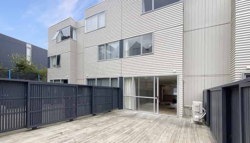 49/120 Rintoul Street, Newtown