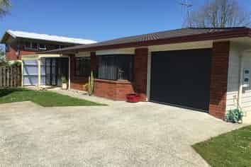 2/23 Fifth Avenue, Avenues