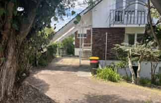 30 Martin Crescent , Northcote