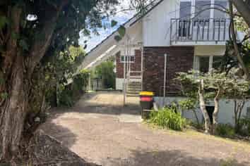 30 Martin Crescent , Northcote